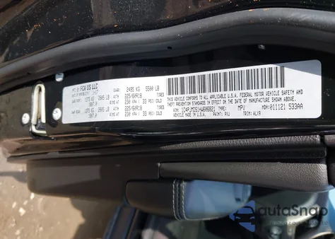 2017 Jeep Cherokee Limited 4X4 z USA, uszkodzony, nr VIN 1C4PJMDS1HW606821